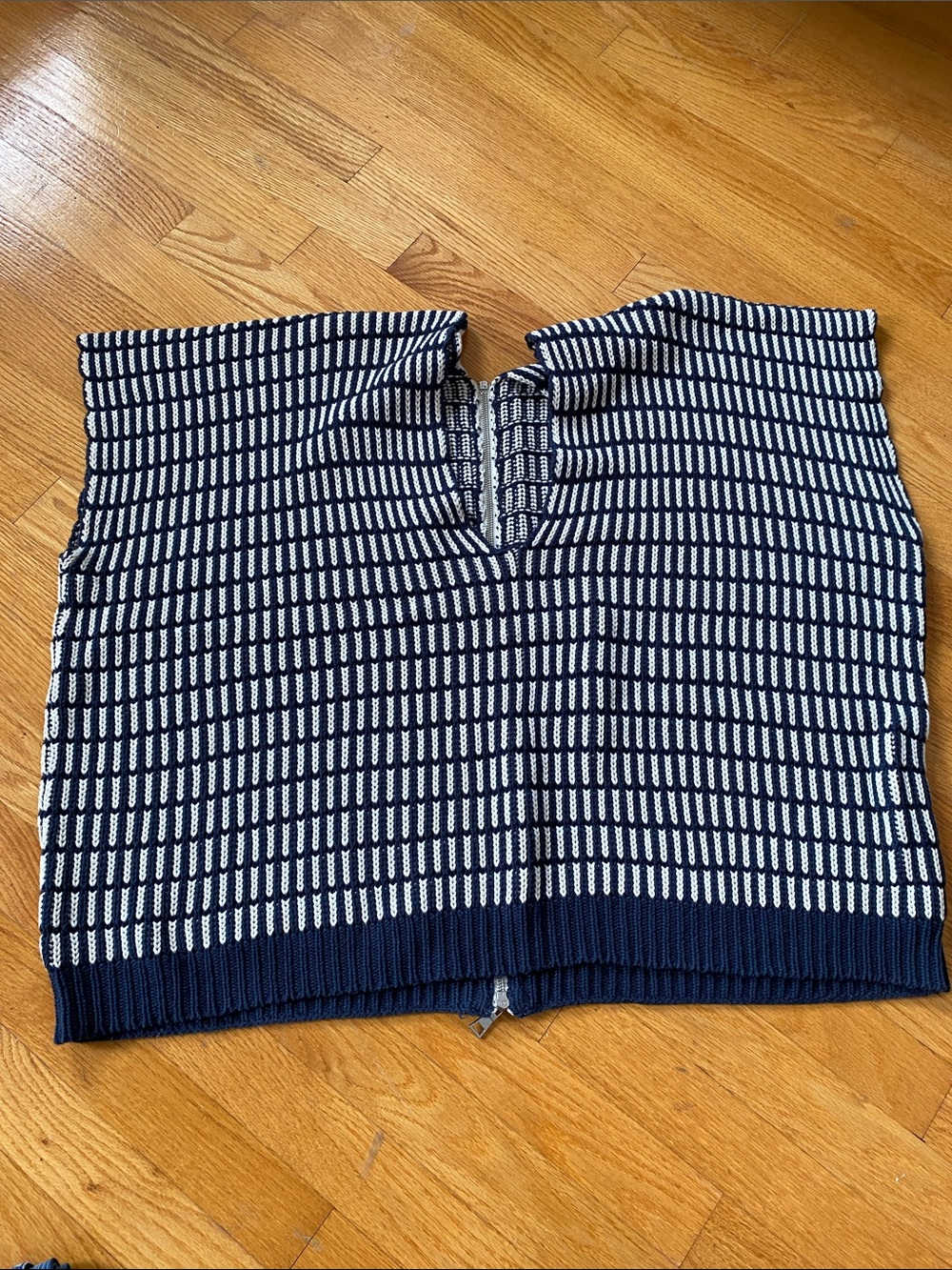 Free People Navy and White Patterned Knit oversized Sweater